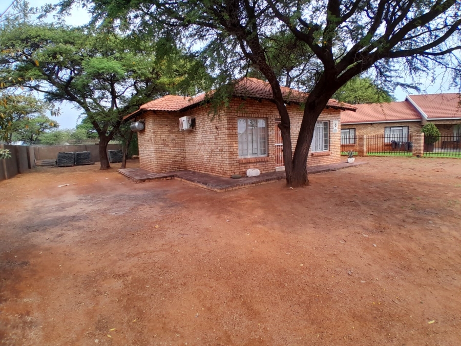 To Let 2 Bedroom Property for Rent in Kathu Northern Cape